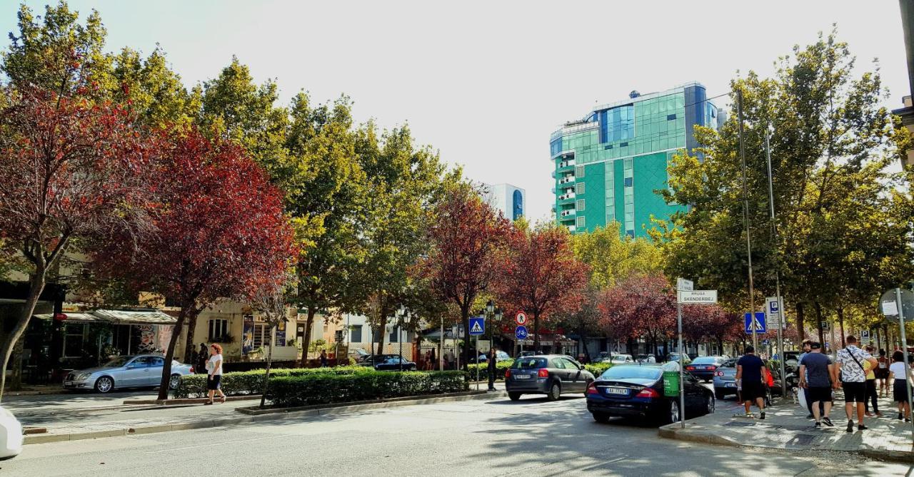 Traveler'S Place At Tirana City Centre 외부 사진